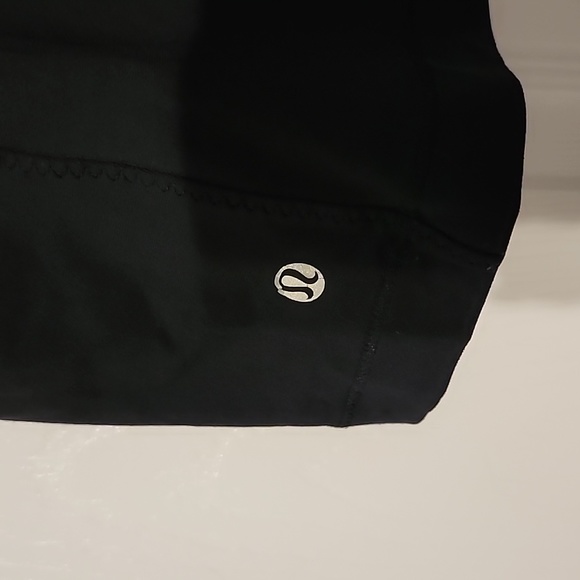 Lululemon Black Yoga Top Mesh Back Size 6 - Picture 3 of 4